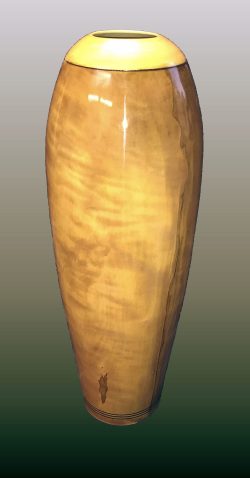 2026/04/23 Tiger Maple Deep Vase – Dick Hoffmann