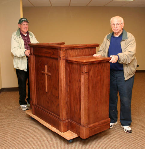 COMMUNITY CHURCH PULPIT DEC 2010    